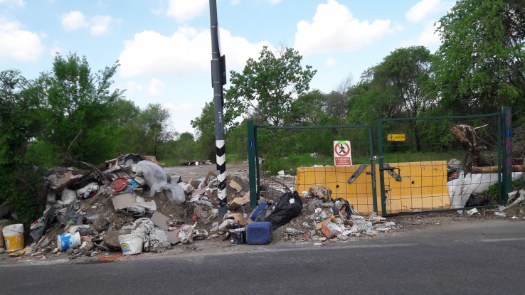 Parco Sud la discarica di via s. Arialdo Milano