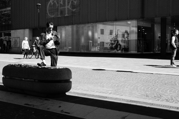 Whatsapp in bianco e nero