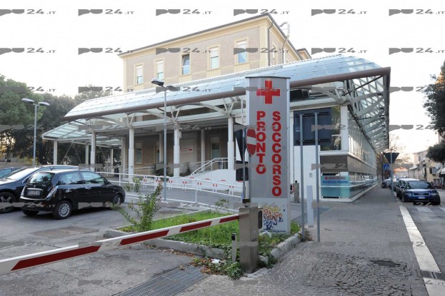 Al pronto soccorso: “Torni domani grazie”