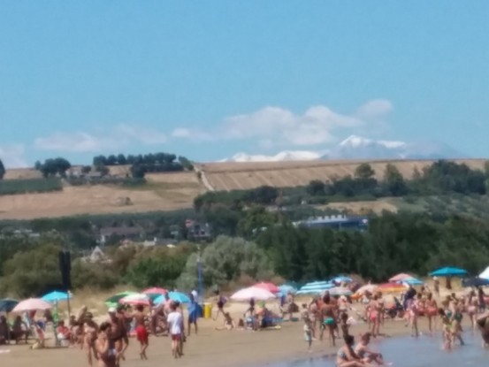 In spiaggia con la neve