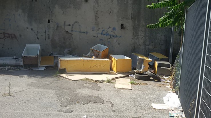Roma, discariche piene in città