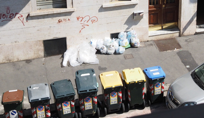 Rifiuti, ‘siamo davvero pronti alla raccolta differenziata?’ [FOTO]