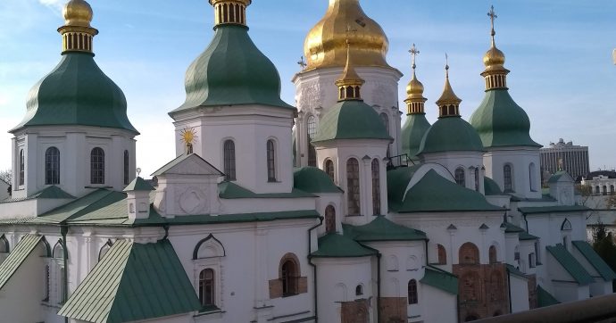 Il coronavirus in Ucraina, qui ci si chiede se anche Cristo è causa di contagio