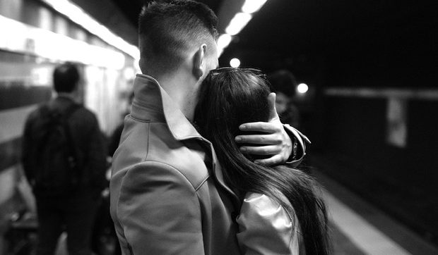 Coronavirus in corsia, “vorrei fare un sorriso ai miei pazienti ma da sotto le mascherine non si vede”