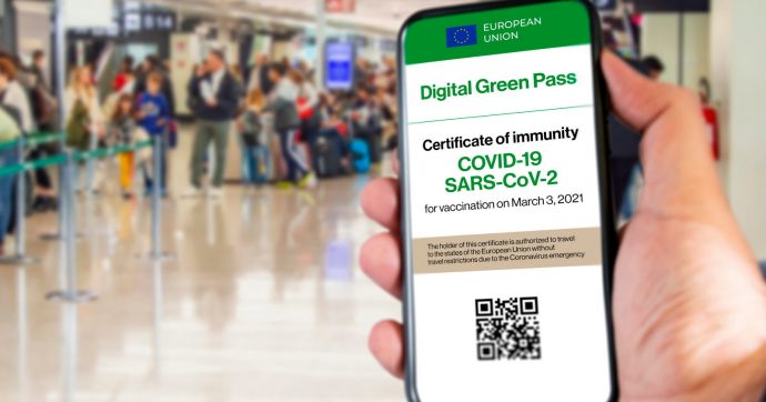 Certificazione verde, come il virus circola di meno